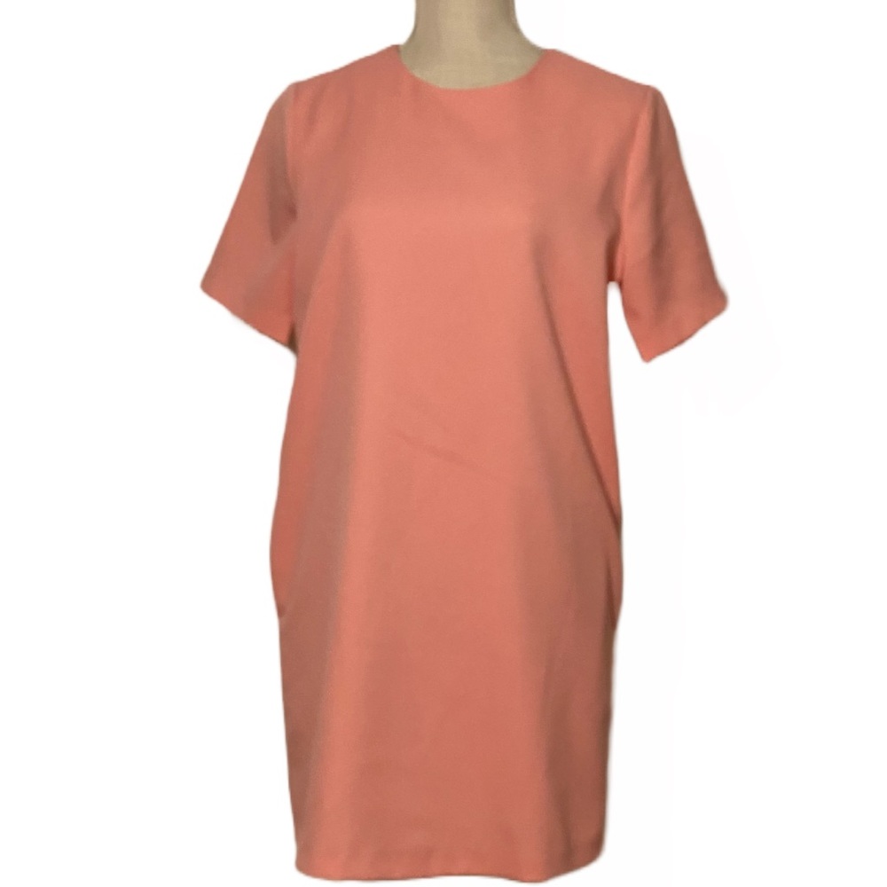 Blaque Label Pink Short Sleeve Dress with Pockets and Back Keyhole Closure
